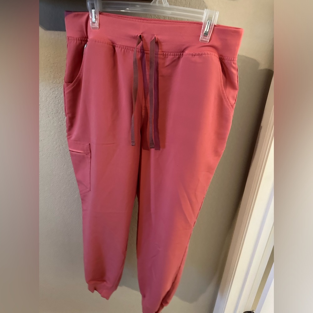 FIGS Jogger Scrub Pants